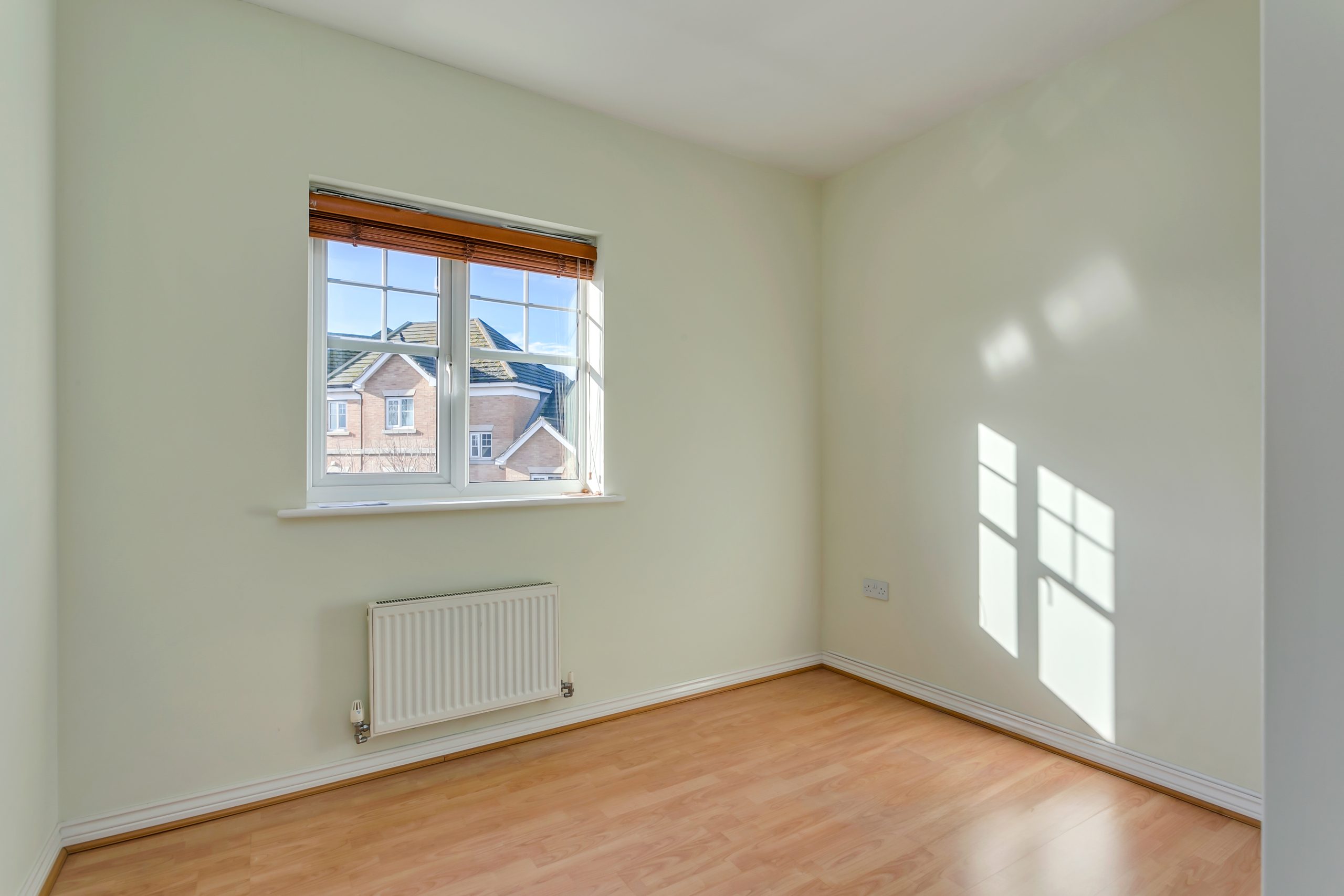 2 Bedroom Flat to Rent in Edgware