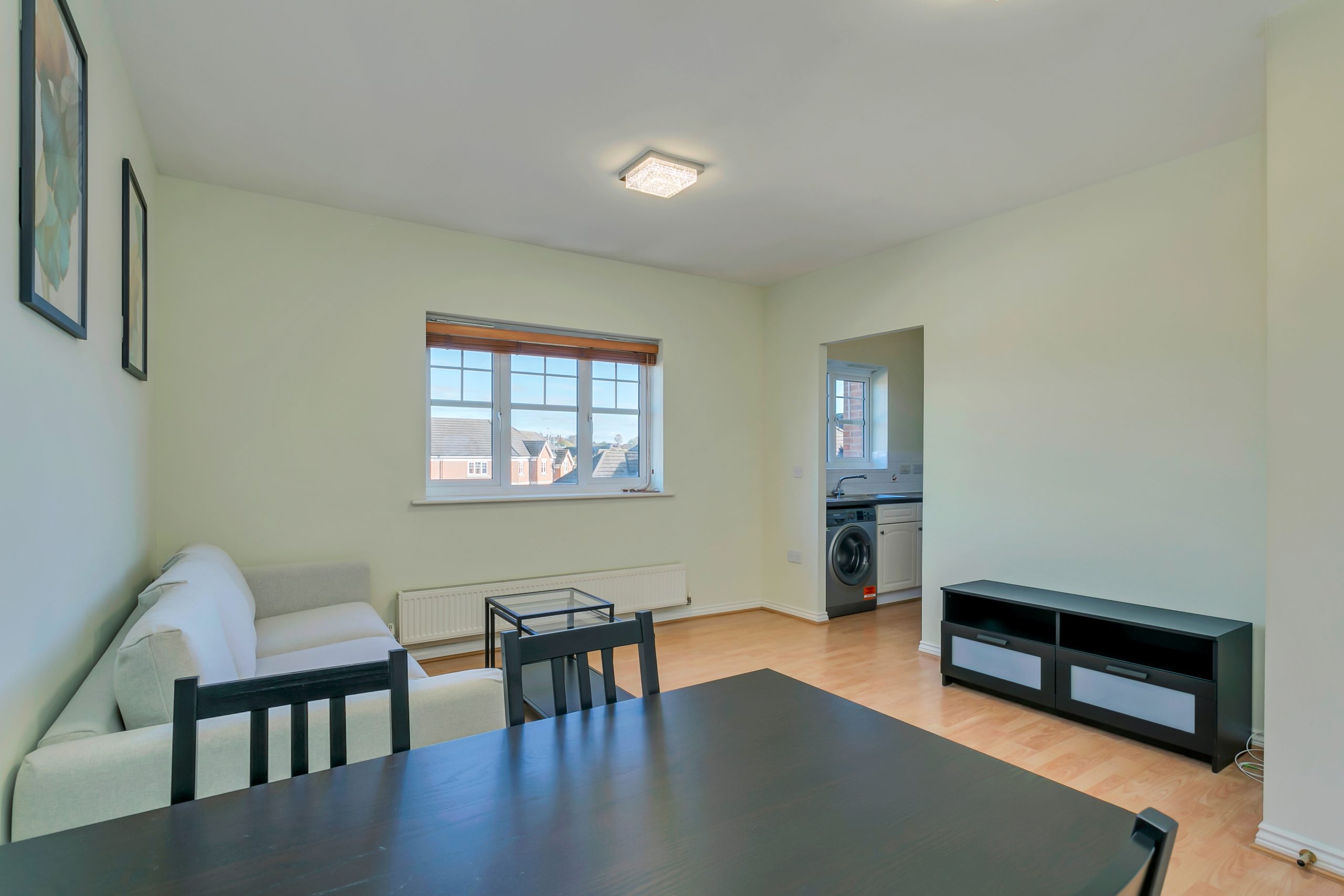 2 Bedroom Flat to Rent in Edgware