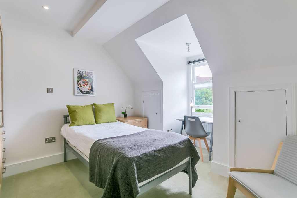 Finchley Road, Hampstead, London, NW3